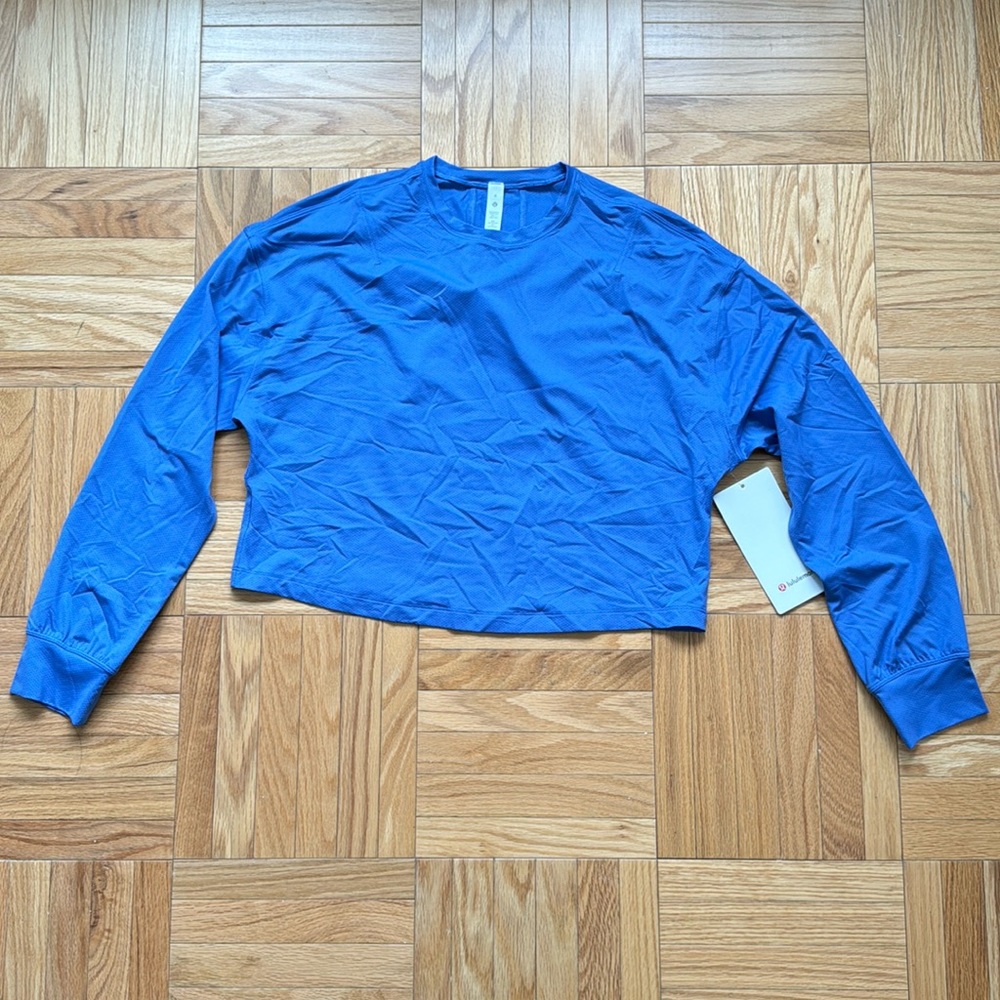NWT Lululemon abrasion resistant LS, size 4